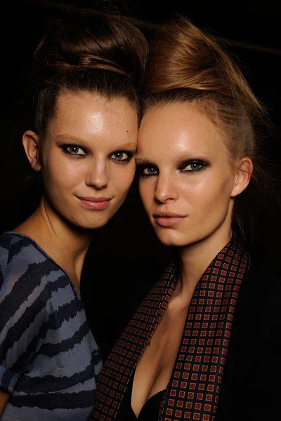 Look 13